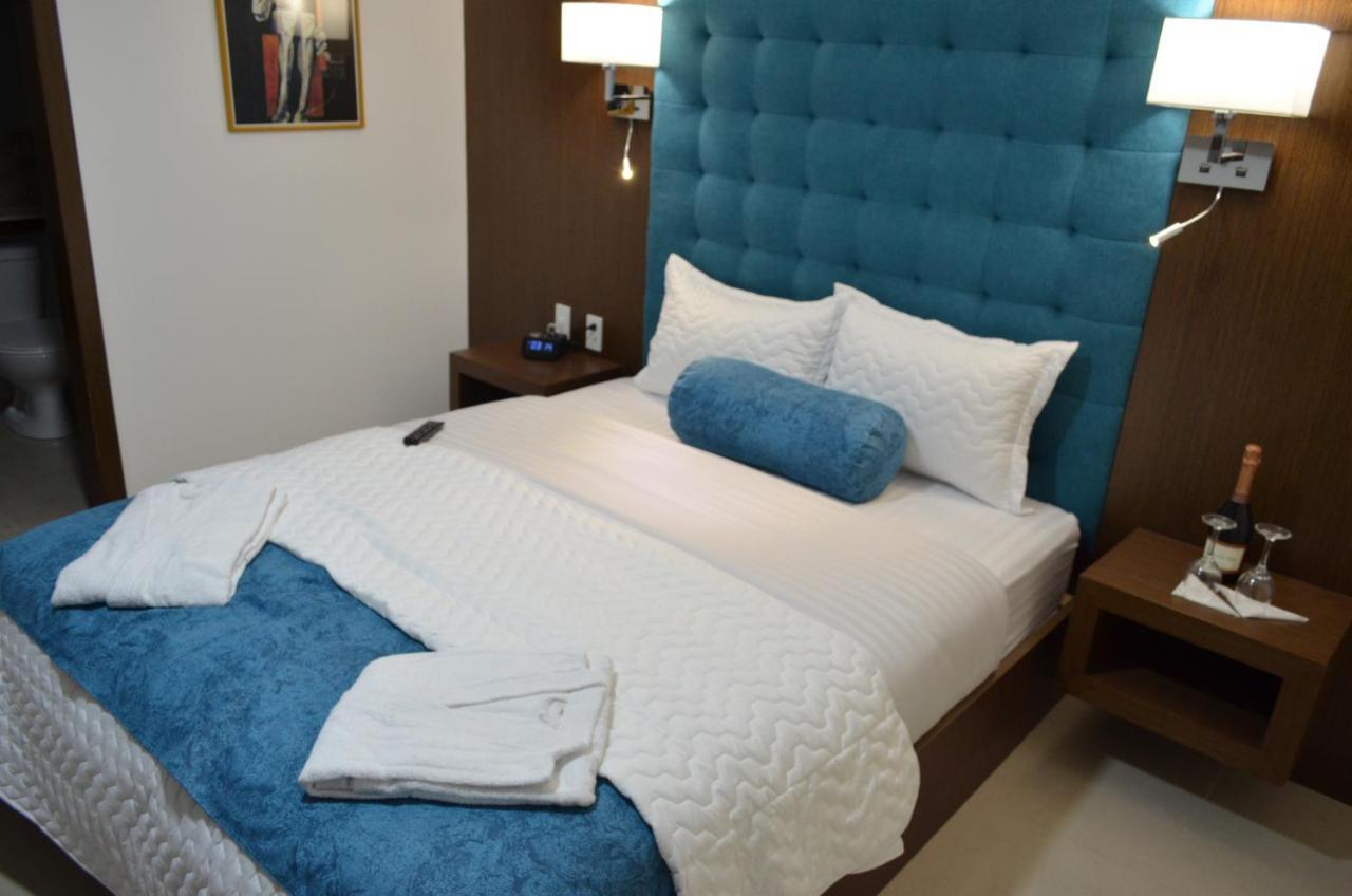 Hotel Gran Mariscal Кито Экстерьер фото