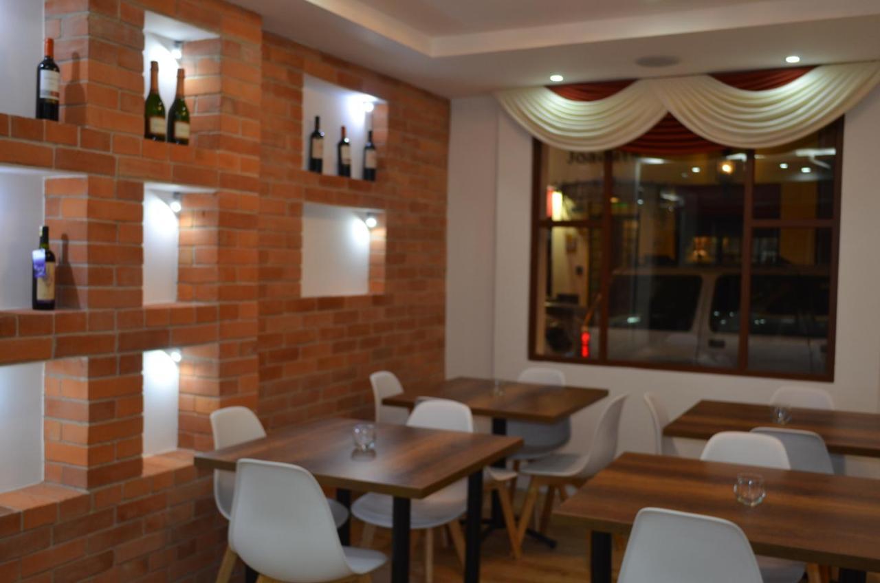 Hotel Gran Mariscal Кито Экстерьер фото
