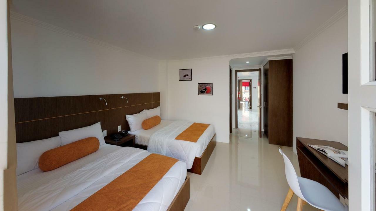 Hotel Gran Mariscal Кито Экстерьер фото